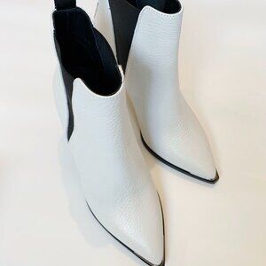 Women's NEW Acne Studios Jemma Textured White Leather Ankle Boots Size 38 US 8